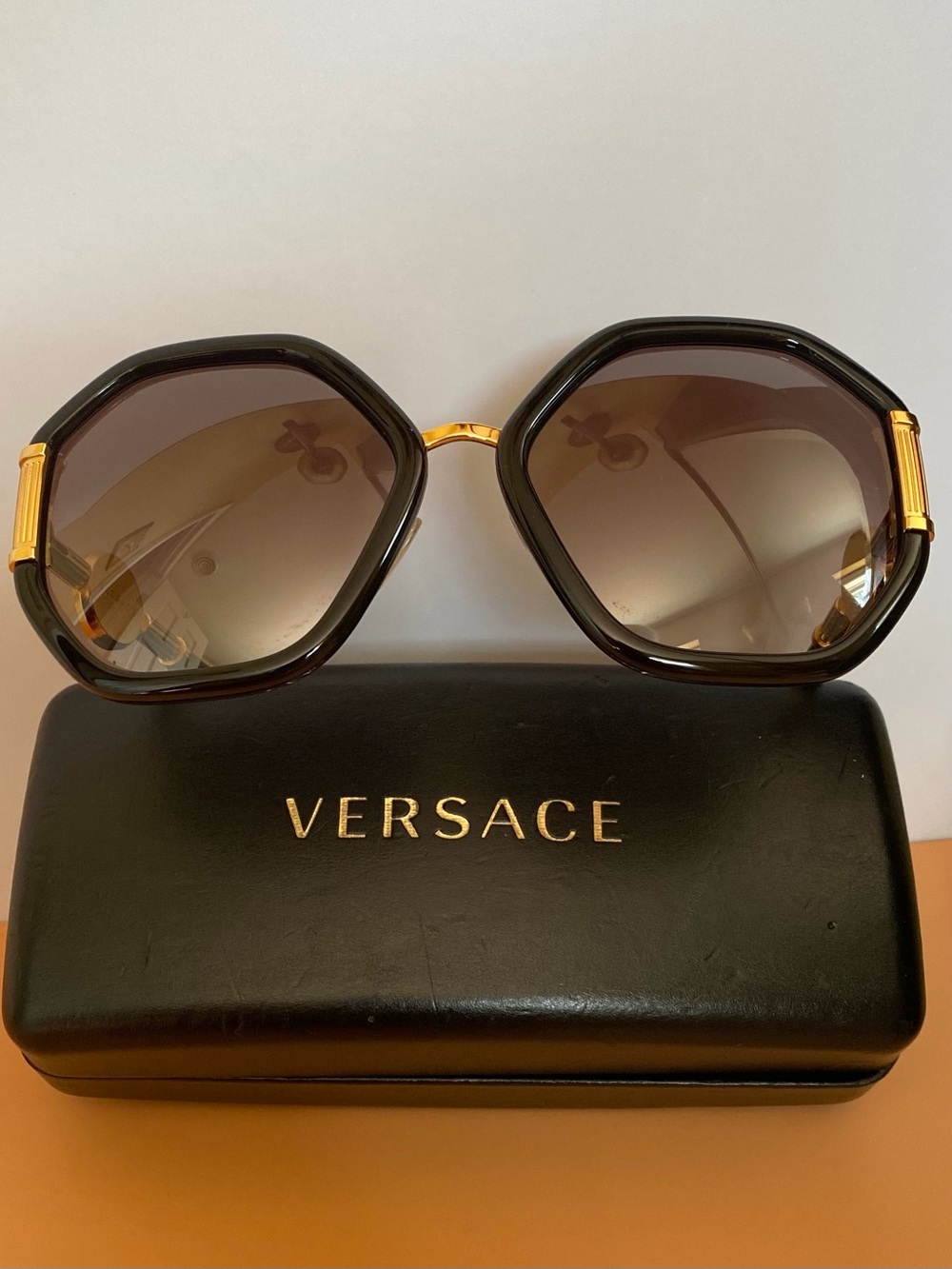 Versace Black Frame Brown Gradient Sunglasses with Gold  Medusa  Logo